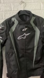 Jaket Astars List Abu: Pilihan Jaket Berkualitas Tinggi