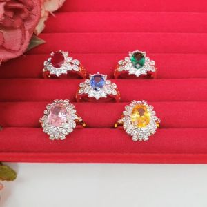 แหวนทองฝังพลอย ฟรีไซส์ สีทอง ปรับขนาดได้ งานชุบทอง ทองพิเศษ เสริมบารมี ใส่ได้ทุกโอกาส รูปถ่ายจากสินค้าจริง