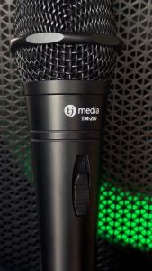 ไมโครโฟนAJ  ไดนามิคไมโครโฟน รุ่น AJ-99 แถมสาย 3 เมตร