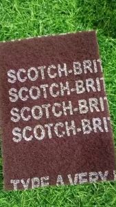 3M สก๊อตช์-ไบรต์ แผ่นใยขัดแดง ขนาด 4.5 x 6 นิ้ว Scotch-Brite ใช้ขัดไม้ คราบสนิม ขัดสร้างลาย