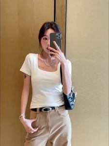 Dazzlin  แขนสั้นคอปกสี่เหลี่ยม T เสื้อเชิ้ตผู้หญิงฤดูใบไม้ผลิและฤดูร้อนแบบใหม่บริสุทธิ์สำหรับสาวฮอตสีขาวเข้ารูปเสื้อตัวในไหล่