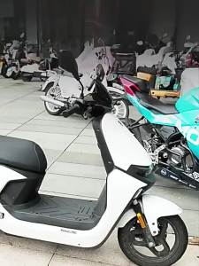 JOYCS | Đệm Đặt Chân Xe Điện Chống Thấm Nước Bền Full Coverage