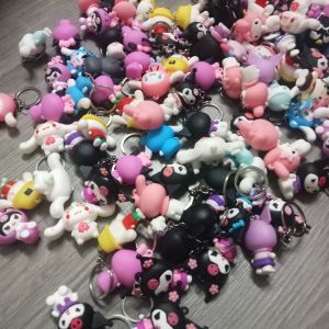 อะนิเมะ sanrio อะนิเมะรูป พวงกุญแจ Hello kitty kawaii Action figures collection เครื่องประดับกระเป๋าเด็ก สำหรับของขวัญเด็กผู้หญิง