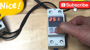 Rơ le bảo vệ điện áp 220V dân dụng cao áp thấp áp mất trung tính Sinotimer SVP-912-40A LED hiện điện áp