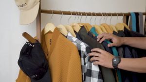 EVERNEXT APPAREL - TUMBLER BOTOL TEMPAT AIR MINUM TRAVEL STAINLESS STEEL THERMOS BOTTLE AIR PANAS & DINGIN 500 ML