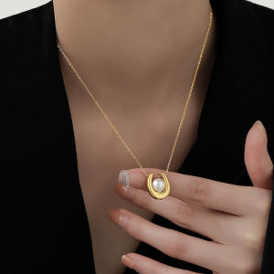 Corinna Retro Fashion Necklace Joker ladiesnew clavicle chain Fashionable Light PearlNecklace Women Retro Simple Necklace High-end Collarbone Chain
