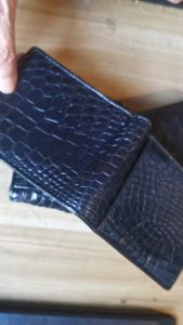 ด้วยเอกลักษณ์เฉพาะตัวของหนังจระเข้ และ เพิ่ม ไลฟ์สไตล์ของคุณ ให้ดูโดดเด่น