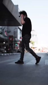 Celana Bikers: Celana Sobek Pria Jeans Ripped Pria Robek Lutut