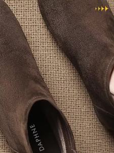 Daphne | Slender Soft Sole Velvet Wool Womens Ankle Boots