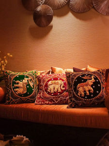 อุปกรณ์ตกแต่งบ้าน สไตล์อินโดจีน หมอนอิงโซฟาผ้าฝ้ายปักลายมือถัก หมอนอิงรูปช้าง หมอนอิงรูปตัว U สำหรับตกแต่งบ้าน