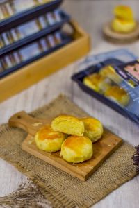 Oetie Pia Bolen Bakpia Premium Classic Taste Khas Pasuruan