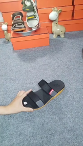 Sandal nam sandal big size hàng chính hãng thương hiệu Vinasan. Mã VN2521 hàng VNXK size 39-44. Được sx theo công nghệ Nhật Bản