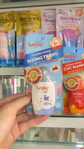 Kem Chống Nắng Dạng Sữa Dưỡng Trắng Da Sunplay Whitening UV SPF50+/PA++++ 30g Sữa Chống Nắng Dưỡng Da Sunplay nâng tone