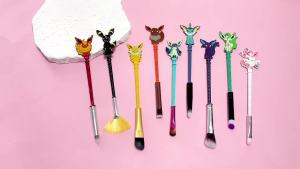 Potdemiel | Anime · Makeup Brushes Cartoon Anime Merchandise Loose Powder and Eyeshadow Brushes