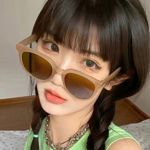 Kacamata Hitam Pribadi: Bingkai Kucing & Kacamata Hitam Wanita Retro