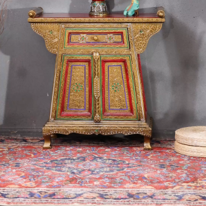 ตู้บูชาไม้เนื้อแข็ง โต๊ะบูชาเทพเจ้าแห่งความมั่งคั่ง โต๊ะบูชาพระโพธิสัตว์ โต๊ะบูชาเทพเจ้าย้อนยุค ตกแต่งห้องรับประทานอาหาร ตู้เก็บของ