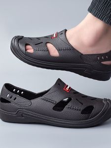 Hole Shoes Mens Summer Work Shoes Casual Easiest for Match Breathable Closed Toe Non Slip Workshop Beach Drifting Shoes Sandals Men