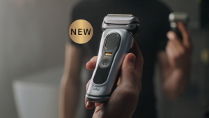 Braun Series 9 PRO+ Electric Razor for Men 5 Pro Shave Elements & Precision Long Hair Trimmer 6in1 SmartCare Center Wet & Dry Electric Razor for Smooth Skin with 60min Battery Runtime 9580cc