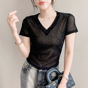 Yimei 2025 Áo Phông Cổ Chữ V Châu Âu cho phụ nữ ôm vừa sành điệu hơi mờ gợi cảm áo nhỏ quần áo mùa hè tay ngắn phiên bản Hàn Quốc áo ngắn