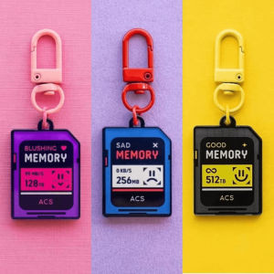 Aesthetic Memory Card Keychain - Viral TikTok Car Keychain Cute Acrylic Bag Charm Kawaii Purse Accessory Trendy Gift Idea