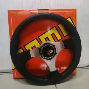 momo steering wheel universal color black