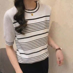 Round Neck Short Sleeved T-shirt Womens Striped Knit Top Casual Loose Blouse