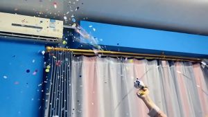 Party Popper Confetti Mini Self Inflatable