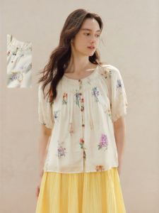 INMAN | French Lace Floral Short Sleeve Shirt