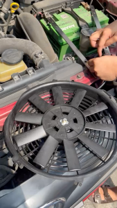 Auxiliary Fan (radiator fan) (fan motor) 12 volts Reversible