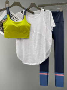 ชุดโยคะเอวสูงทรงหลวมสบาย ๆ สำหรับผู้หญิงในฤดูร้อน ชุดออกกำลังกาย 3 ชิ้น แห้งเร็ว กระชับสัดส่วน เอฟเฟกต์กระชับหน้าท้อง