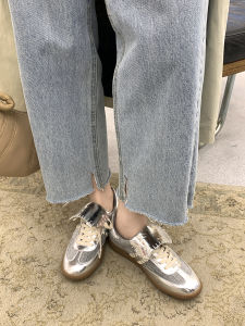 รองเท้ากีฬาแบบสวมสำหรับผู้หญิง สไตล์วินเทจ ส้นเตี้ย หนังวัวชั้นบน หัวเข็มขัดแบบผูกเชือก รองเท้าลำลอง สีสันสดใส รองเท้าสำหรับฤดูใบไม้ผลิและฤดูใบไม้ร่วง