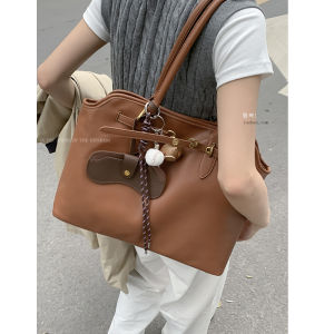 Retro Large Capacity Tote Bag Womens Handbag Commuter Bag Soft PU Leather Single Shoulder Bag Casual Style Fashion Trend