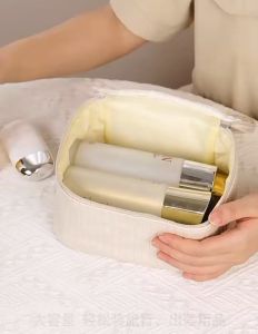 Tas Kosmetik Travel Pouch Kapasitas Besar / Tas Kosmetik Travel Pouch Make Up Bag Washba Tas Kosmetik Pouch / Tas Make Up Tools Travel Pouch