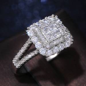 Huitan Luxury Women Geometric Ring Inlaid Bright Cubic Zirconia Fashion Lady Wedding Party Accessories Versatile Chic Jewelry