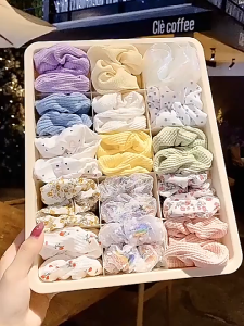 ชุด 8 ชิ้น แบบใหม่ ยางยืดรัดผม ชุดหางม้า ชุดยางรัดผม ชุดอุปกรณ์เสริม