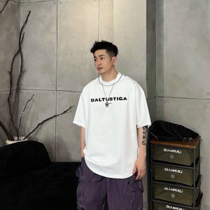 Summer American Street Style Mens T-shirt Casual round Neck Short Sleeve Breathable Loose Fit Comfortable Cotton Tee