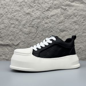 Fashionable Thick Bottom Casual Shoes for Men Autumn Winter New Style Versatile Leisure Sports Increased Height Board Shoes