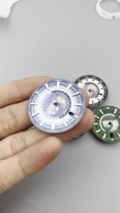 33.1mm NH35 Watch Dial Green Black Blue Dial Green Luminous 6 Oclock Crown Date Window Fit NH35 Movement