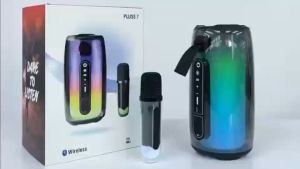 Pulse 7wirelessBluetoothspeaker na may 2 UHF microphones LEDnight light na may sound effectsat 3D stereo magnification