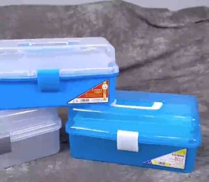 เครื่องบิดเจ็บ 3 ชั้น กล่อง 4 สี ร่วมกับอุปกรณ์ทำเล็บหรือต่างๆ ไซส์ใหญ่ เก็บของได้เยอะ สไลด์ พกพาสะดวก