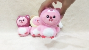 Gantungan Kunci Bulu Lucu Gemoy Loopy Hat Keychain