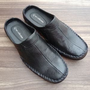 Sepatu bustong pria kulit