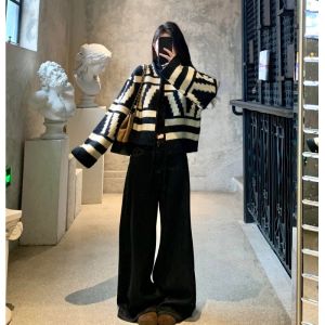 Extra Long High Waist Loose Wide Leg Denim Jeans Deep Blue Womens Casual Straight Fit Floor Length Trousers for Tall Ladies