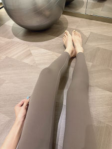 NULS High Density Weave Naked Sensation No T Line Yoga Pants High Waist Butt Lifting Sweat Resistant Quick Dry Sport Nine Points Pants