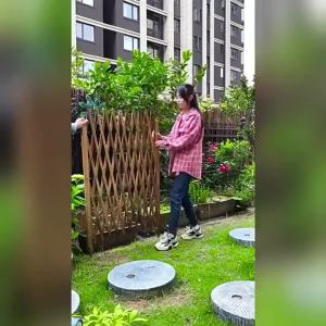 รั้วตกแต่งสวน DIY Garden Fence รั้วไม้แบบยืดหดได้  เสียบดินได้/พื้นเรียบ รั้วสวน ของตกแต่งสวน