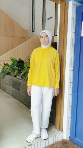 Kaos Polo Shirt Polos Lengan Panjang - Baju Atasan Lengan Panjang - Kaos kerah Polo Casual - Baju kerah Pria KUNING KENARI KERAH ABU