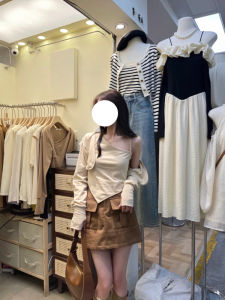 ชุดสองชิ้นแฟชั่นฤดูใบไม้ร่วง เสื้อคาร์ดิแกนแขนยาว แจ็คเก็ตขนาดเล็ก สำหรับผู้หญิง ทรงสลิมฟิต โชว์ไหล่ สายเดี่ยว ไม่สมมาตร