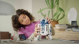 LEGO Star Wars TM 75379 R2-D2 (1050 Pieces)