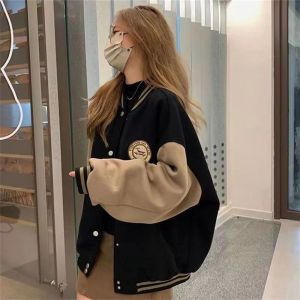 แขนยาวกํามะหยี่ ผ้าขนแกะ เบสบอลเรียงราย เสื้อแจ็คเก็ต ผู้หญิง สตรีทสไตล์ โอเวอร์ไซส์ เสื้อโค้ท ปุ่มเดียวปิด ปกตั้ง แจ๊กเก็ต