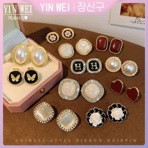YIN WEI ต่างหูไข่มุกสตรีรูหูแบบเรโทร2024ใหม่ต่างหูดีไซน์ของชนกลุ่มน้อยหรูหราน้ำหนักเบา